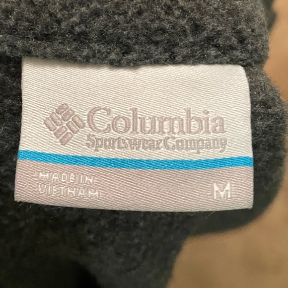 Columbia Zip Front Jacket - Like New - Size Medium - Picture 7 of 10